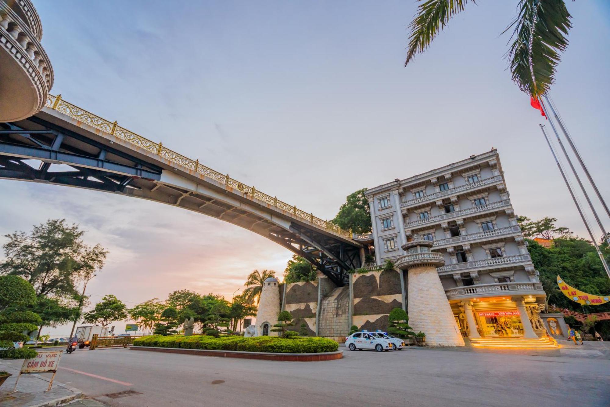 Hon Dau Resort Ðố Sơn Bagian luar foto